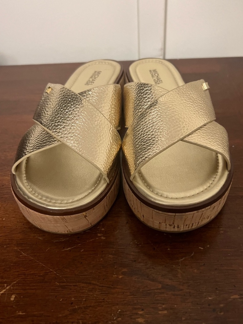 Michael Michael Kors Cary Metallic Leather Wedge Sandals in Pale Gold size 7.5 - Picture 10 of 10